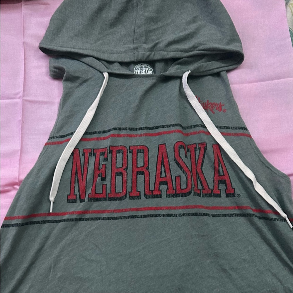 Muscle tee